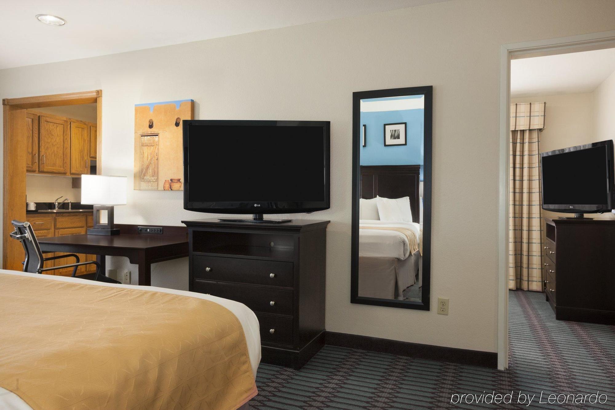 Country Inn & Suites By Radisson, Lubbock, Tx Bagian luar foto